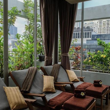 Sabai Sathorn Service Apartment Bangkok Buitenkant foto