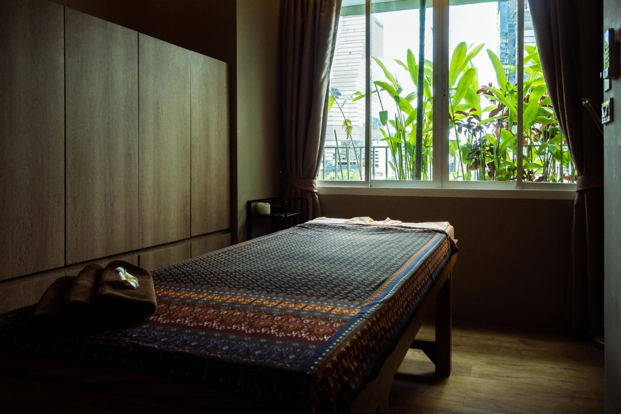 Sabai Sathorn Service Apartment Bangkok Buitenkant foto